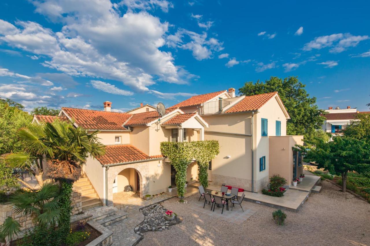 Apartman Ivona U Prizemlju Malinska Luaran gambar